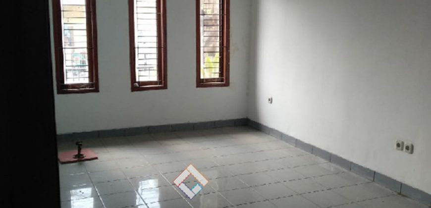 Rumah di Perum Putri Dinar Garut