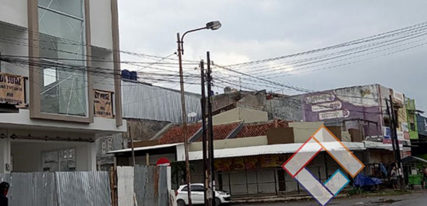 Ruko di Jalan Merdeka Garut
