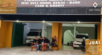 Toko Di Jalan Raya Cipanas Toko Di Jalan Raya Cipanas